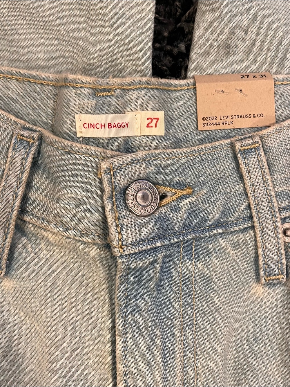 🌼NWT LEVI’S CINCHED BAGGY WIDE LEG JEANS SIZE 27x31🌼 - Picture 5 of 9